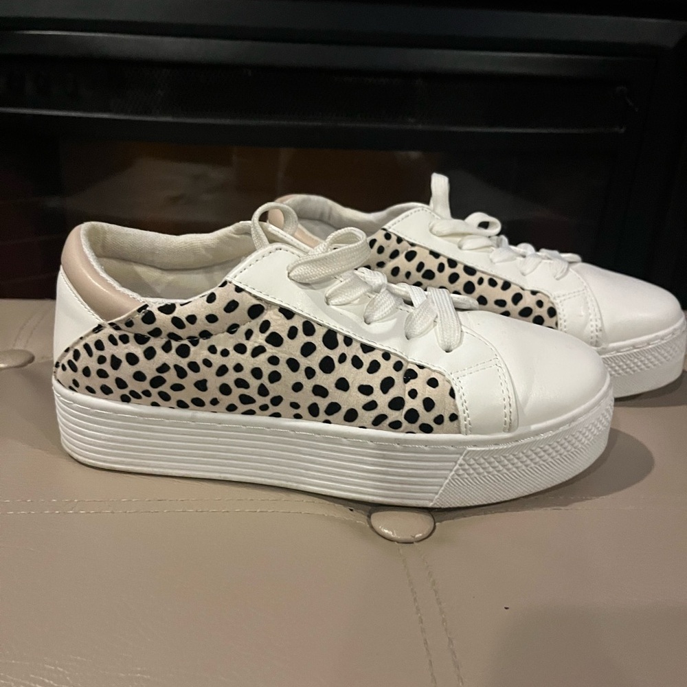Pink Lily Sneakers